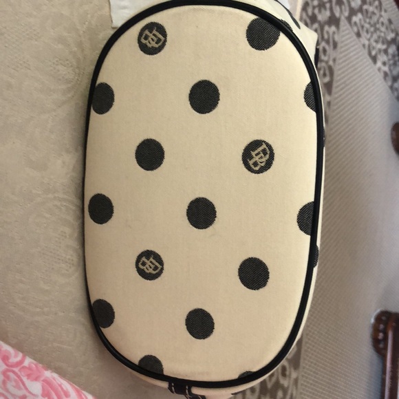 New Dooney And Bourke bag - Picture 5 of 6